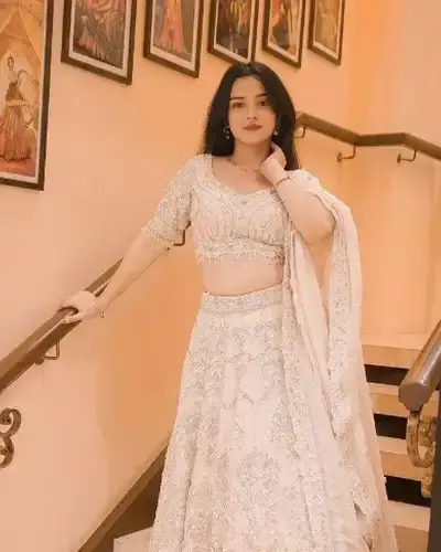 Escort Datia
